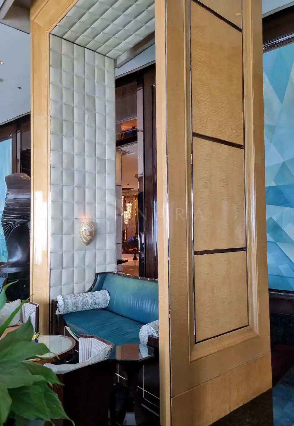 Luxurious gold stainless steel trim for interior wall decoration, featuring sleek, modern design and durable finish enhancing upscale residential or commercial spaces.