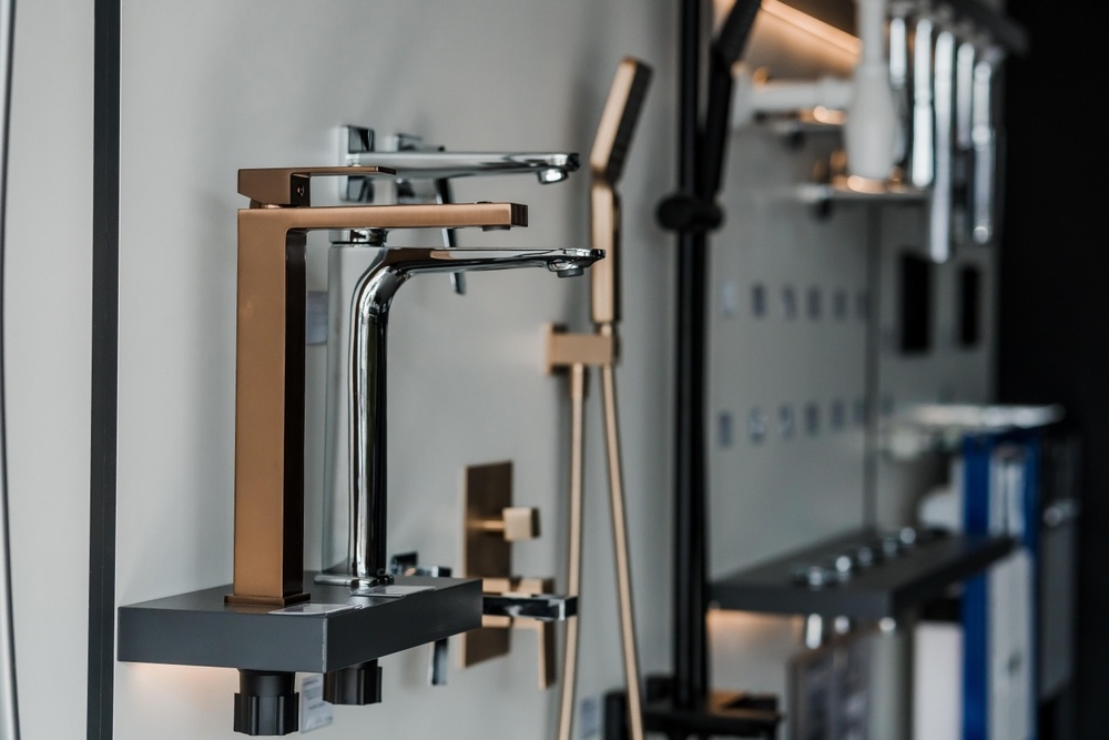 เลือกใช้สแตนเลสในห้องน้ำ เสริมดีไซน์มินิมอล พร้อมความลักชัวรี