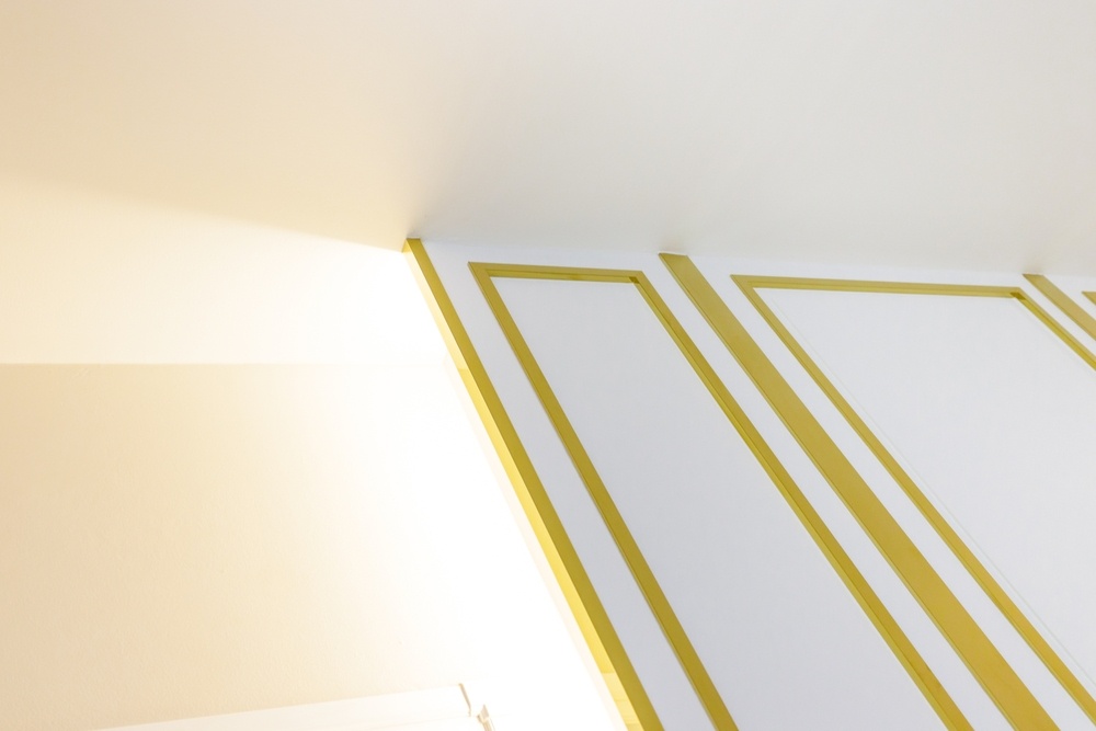 แต่งผนังบ้านเรียบหรู ด้วยกรุยเชิงสแตนเลสมินิมอล